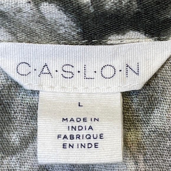 Caslon NWT Watercolor Pattern Short Sleeve Collared Button Front Lightweight Top - Picture 10 of 11